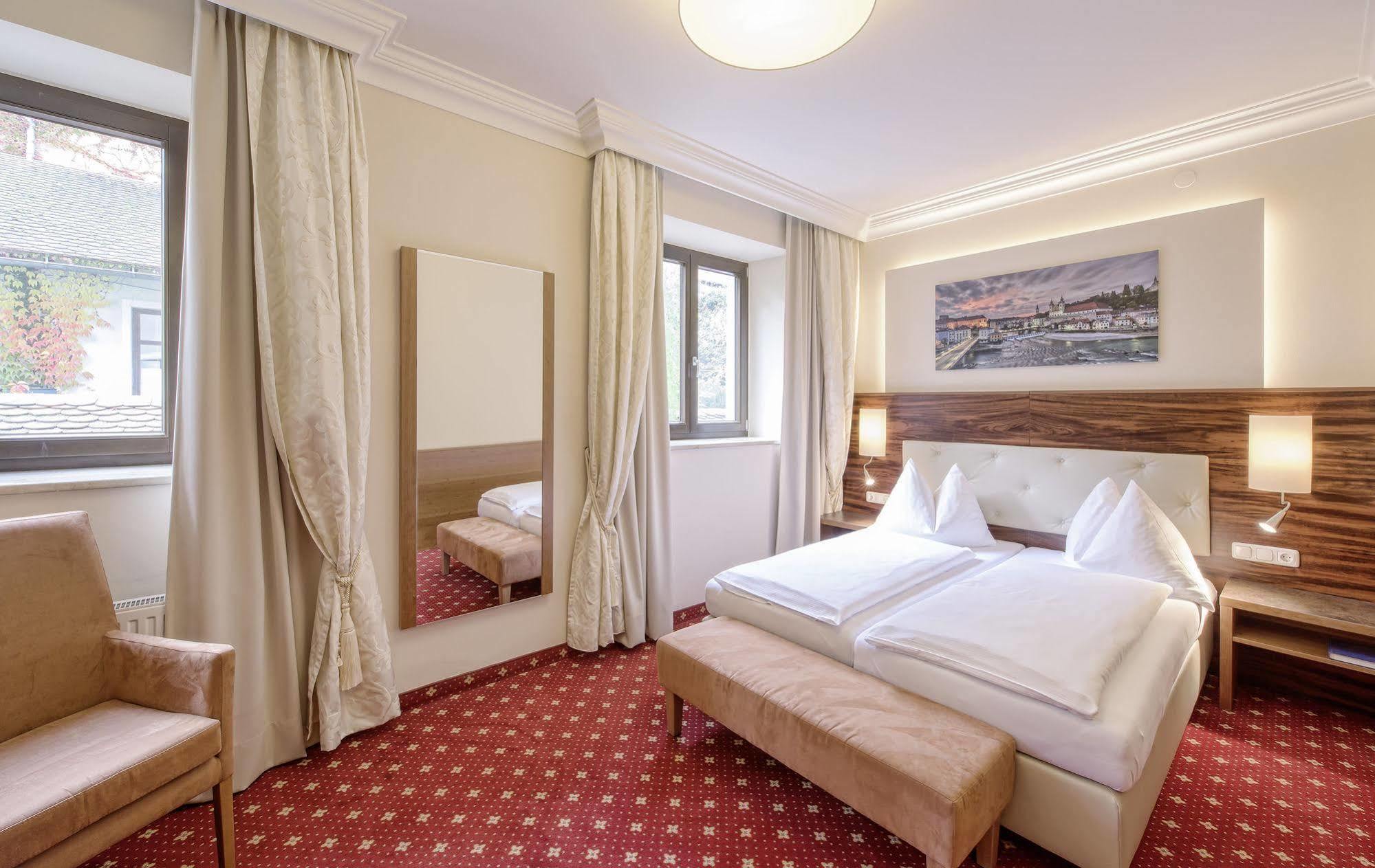 שטייר Hotel Mader מראה חיצוני תמונה