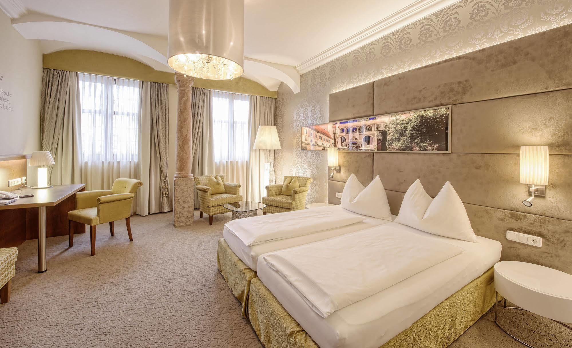 שטייר Hotel Mader מראה חיצוני תמונה
