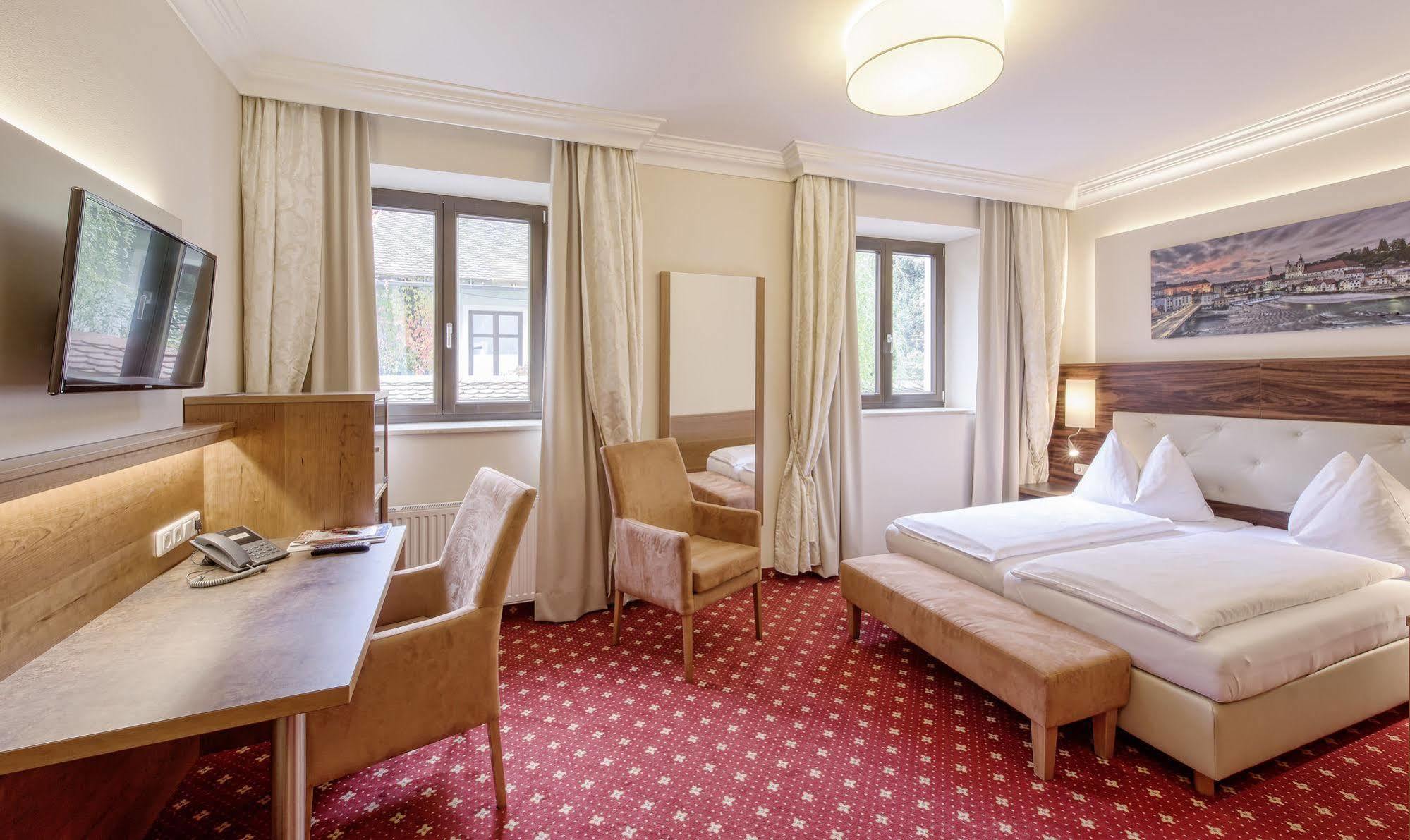 שטייר Hotel Mader מראה חיצוני תמונה